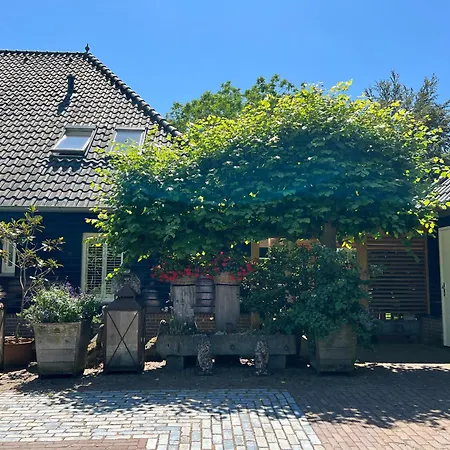 Eersel's Bed and Breakfast 3*